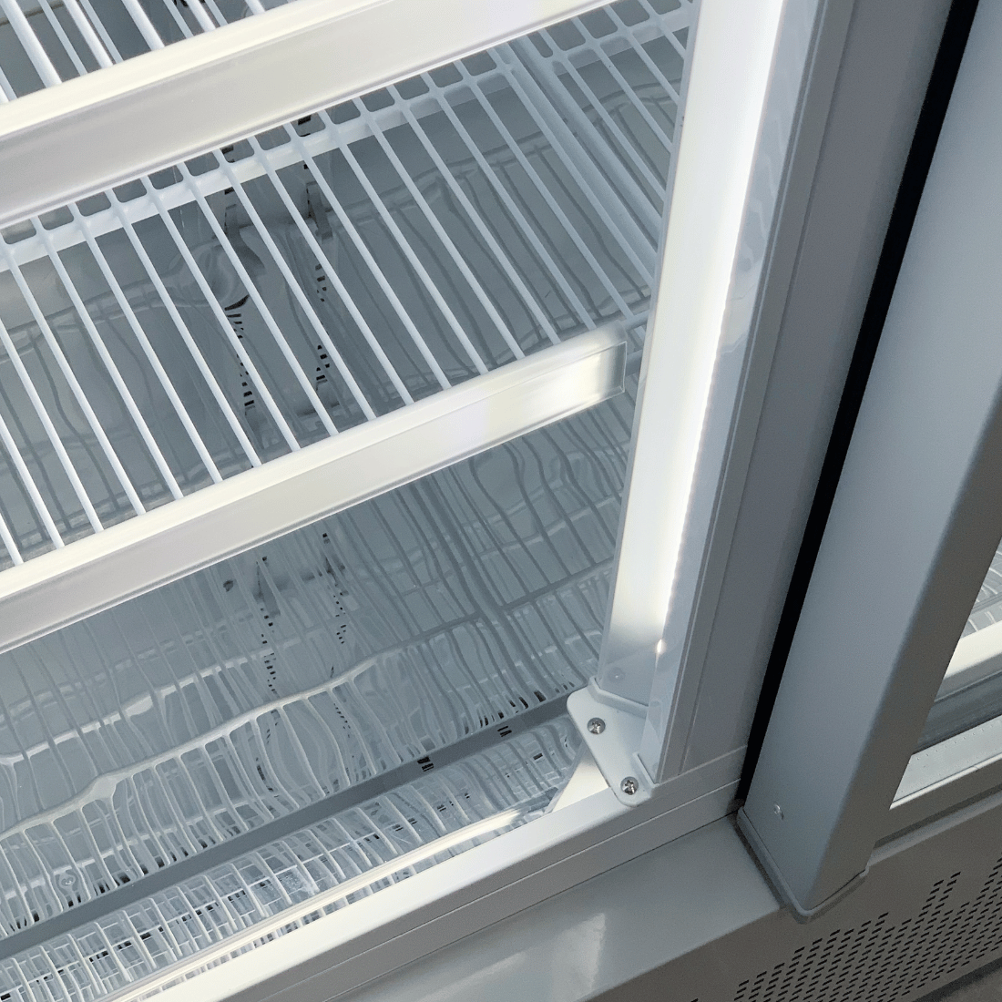 Thermaster Door Supermarket Fridge Black - LG-600BGBM